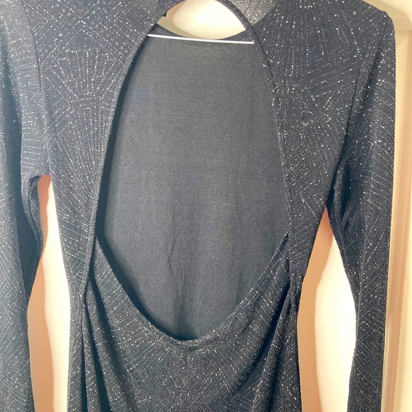 Divided little-black  backless dress size 10 - Picture 4 of 5